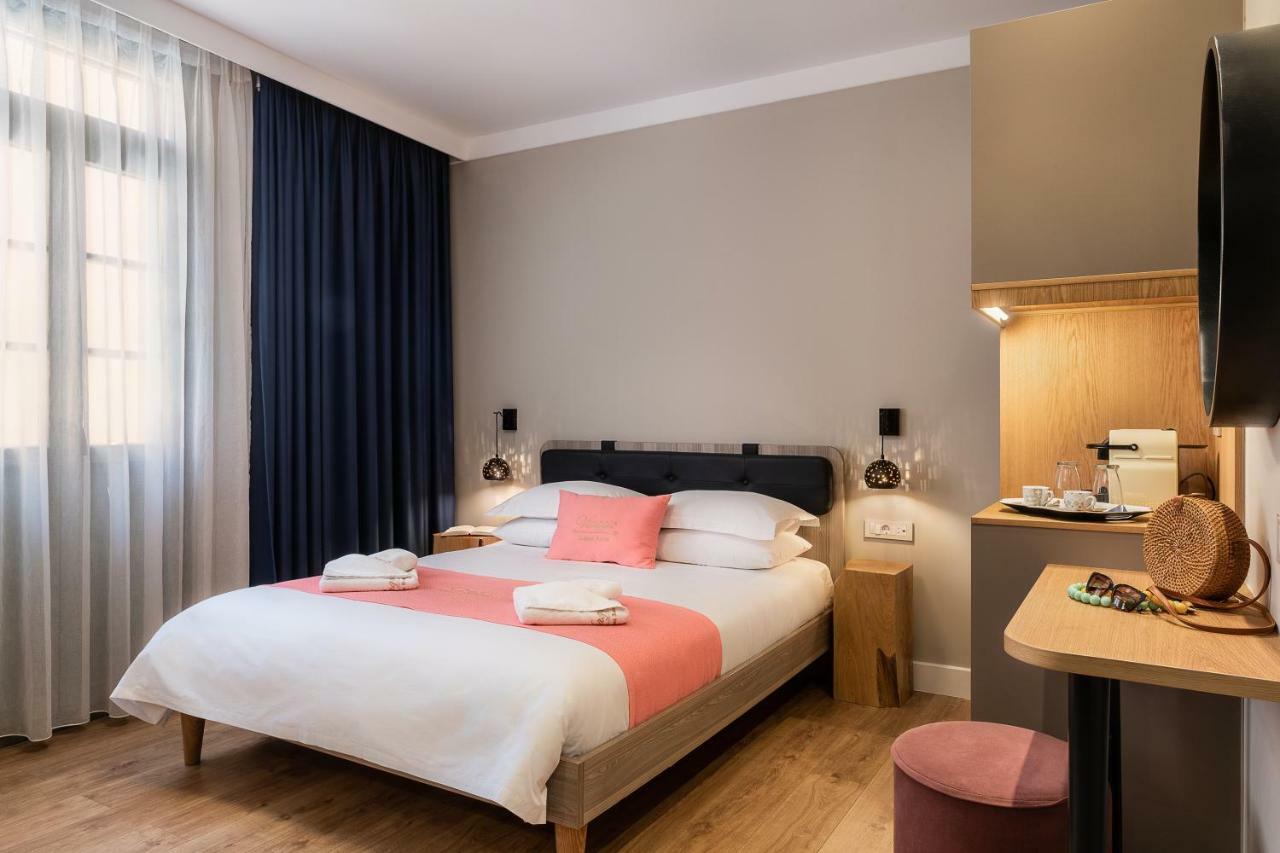 Viaggio Elegant Rooms Chrissi Akti Chania Exterior foto